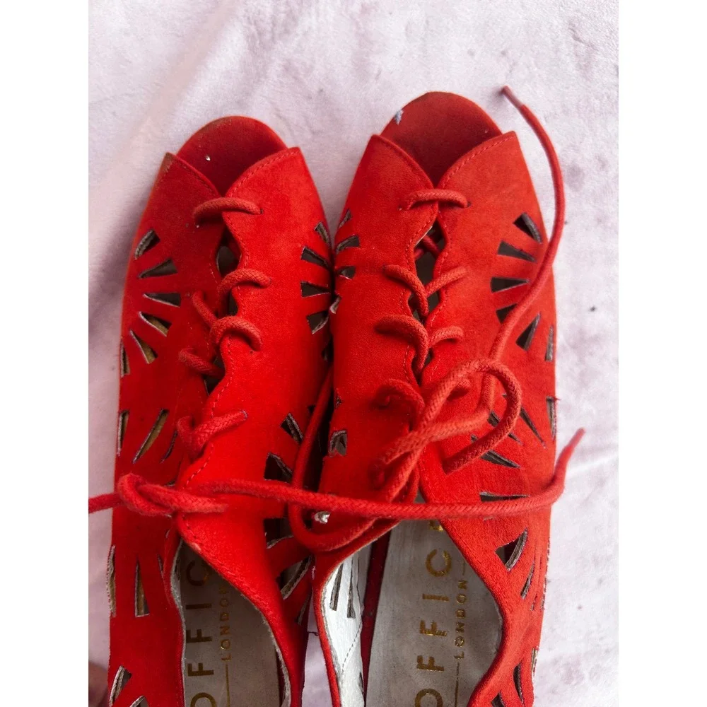 Office London red bold color